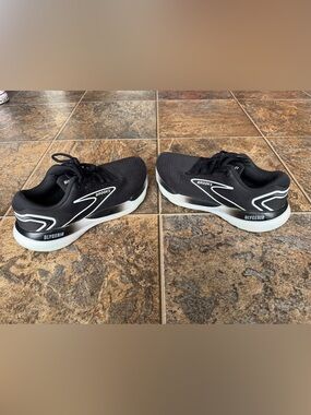 Brooks Glycerin 21 Running Shoes Sneakers- Black/White, Women’s Size 7.5D WIDE